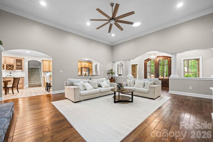 Property Photo:  4950 River Hills Drive  NC 28037 