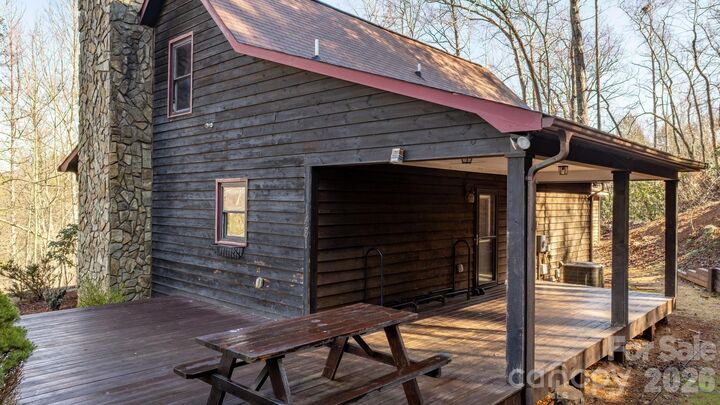 Property Photo:  1481 Levi Lane  NC 28645 