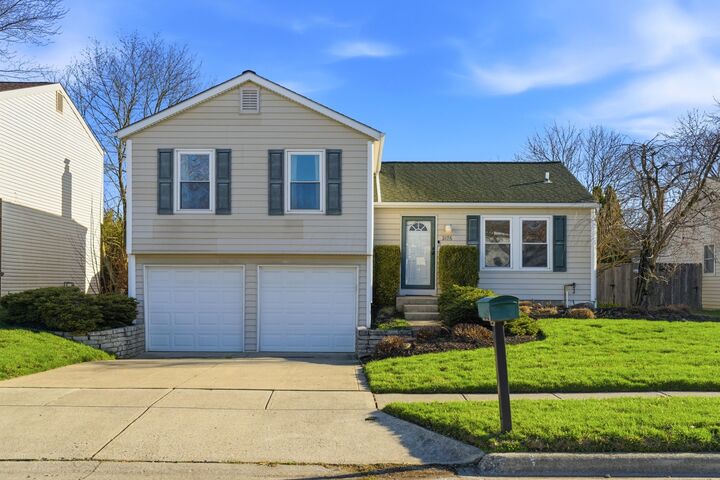 Property Photo:  2176 Bigby Hollow Street  OH 43228 