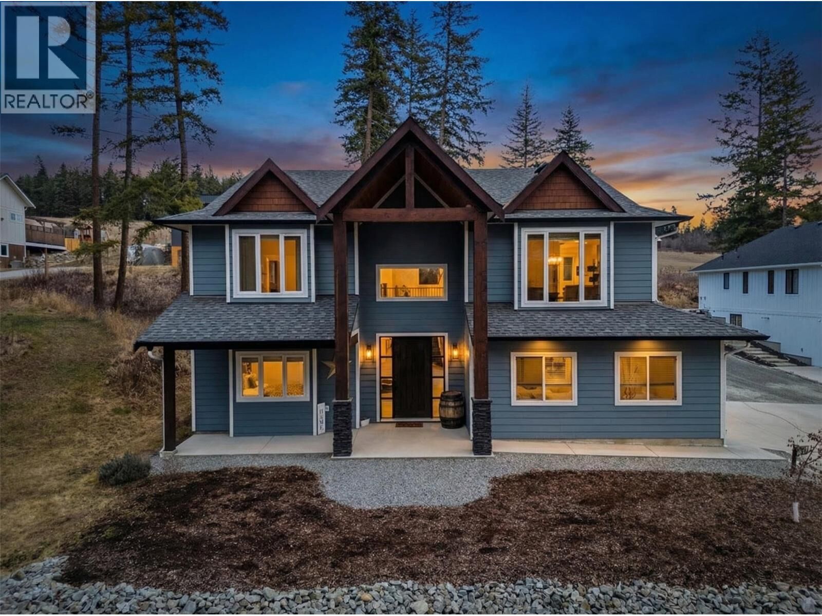 Property Photo: 3200 20 Street Northeast BC V1E 2G9