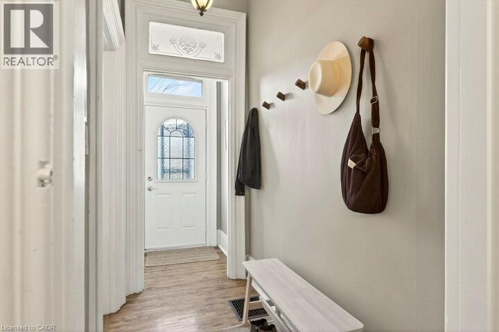 Photo de la propriété:  87 East Avenue North  ON L8L 5H6 