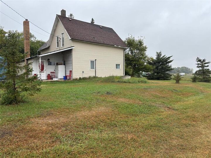 Property Photo:  227 Weir (Holmfield) Street  MB R0K 1A0 