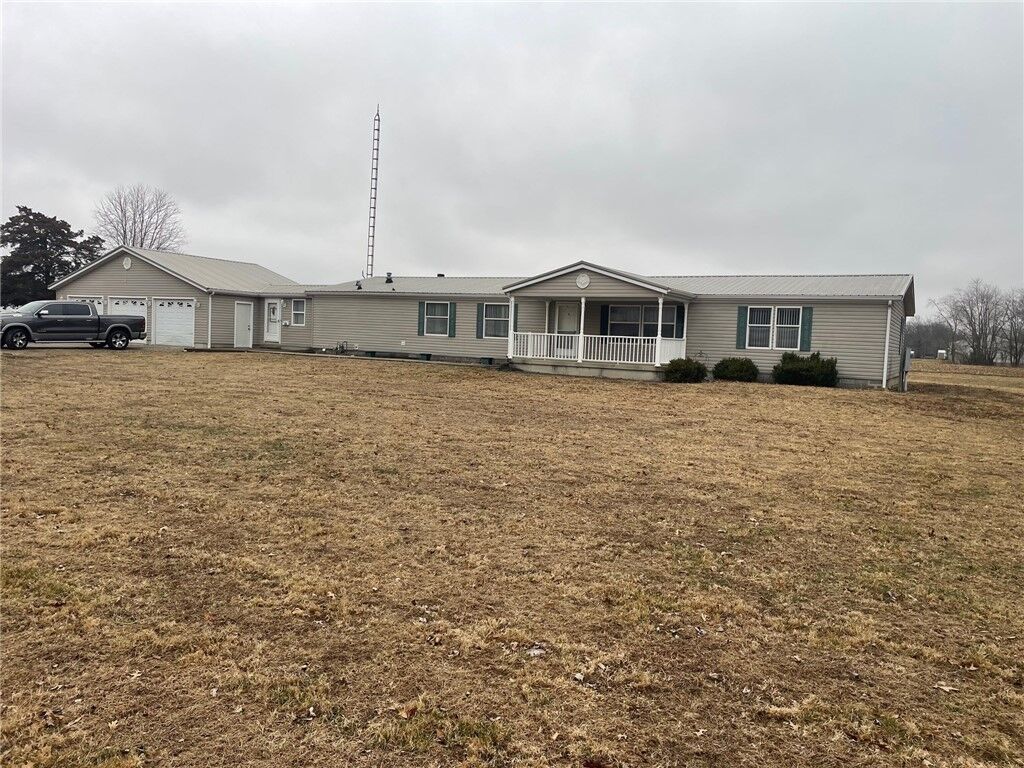Property Photo:  312 5th Street  IL 62422 
