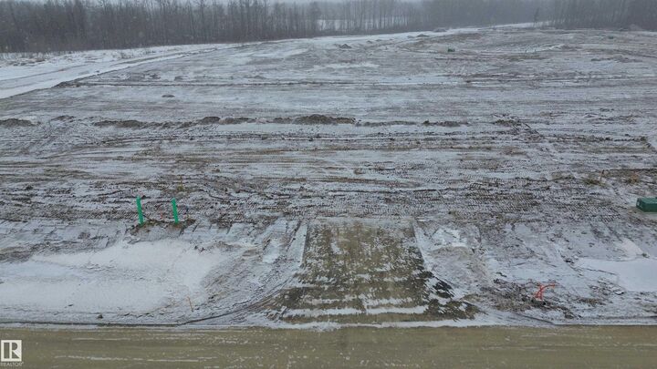 Property Photo:  26131 Twp Rd 532A  AB T7Y 1A1 