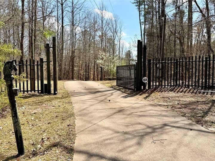 Property Photo:  9011 Highpoint Road  GA 30180 