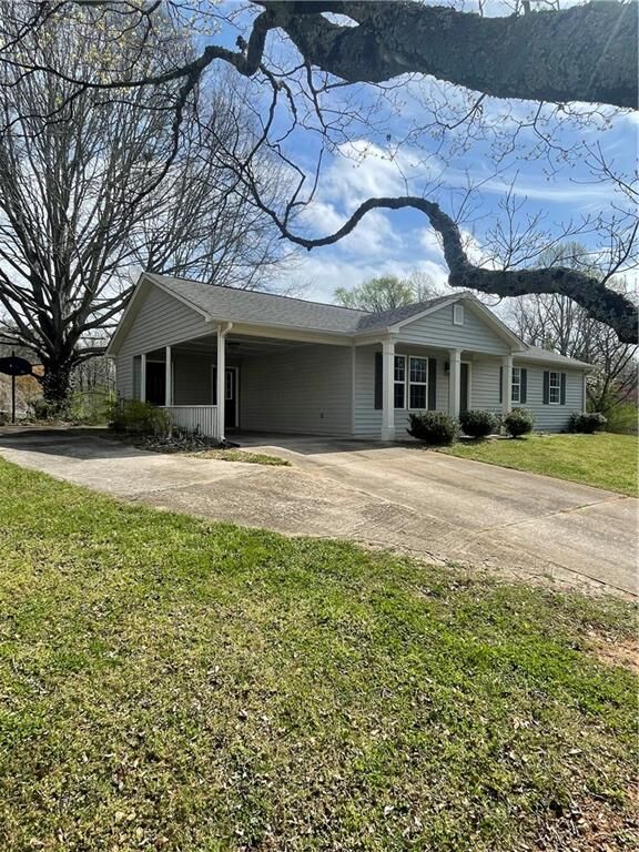 Property Photo:  5804 Fieldstone Court  GA 30527 