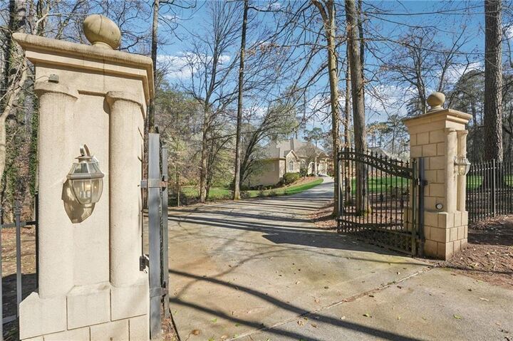 Property Photo:  1296 Niskey Lake Road SW  GA 30331 