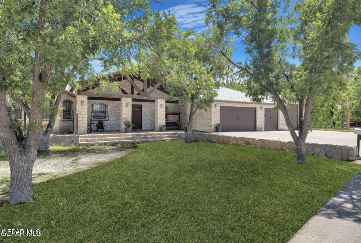 Property Photo: 636 Keagle Road TX 79927