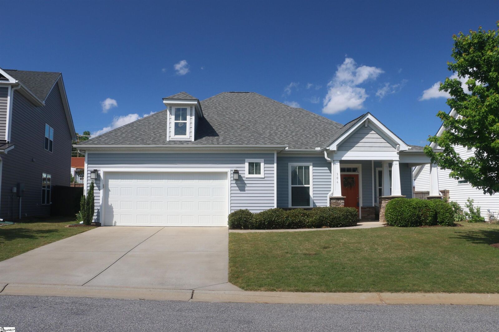 Property Photo:  306 Kelby Street  SC 29690 