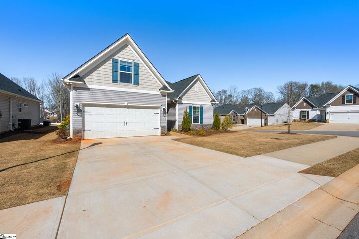 Property Photo: 502 Clairbrook Court SC 29651