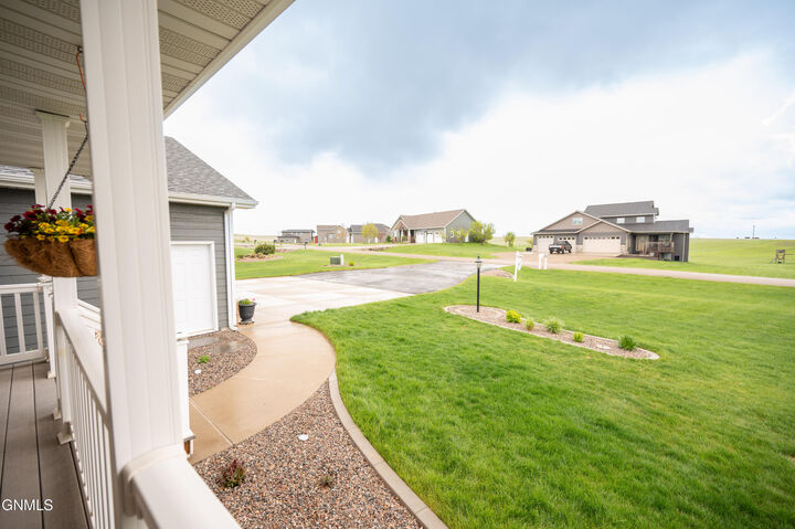 Property Photo:  3130 Link Drive  ND 58503 