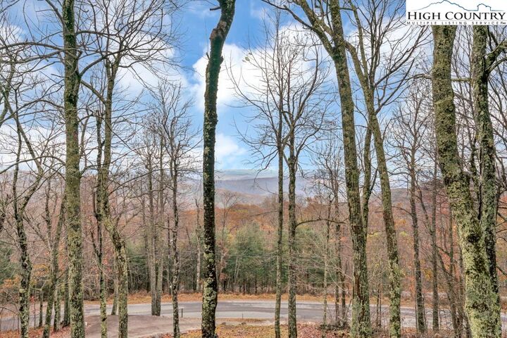 Property Photo: 3043 Junaluska Road NC 28607