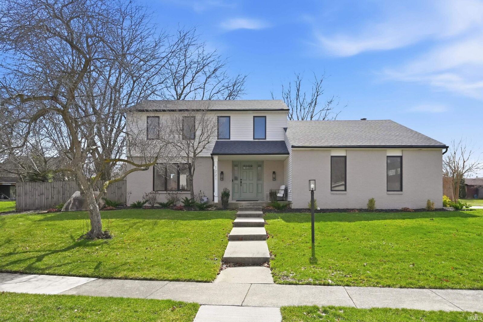 Property Photo:  1221 Windsor Woods Boulevard  IN 46845 