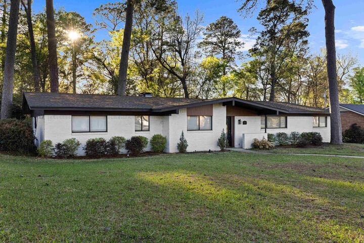 Property Photo: 1909 Mary Jane Dr TX 75601