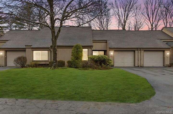 Property Photo:  366 Heritage Hills D  NY 10589 