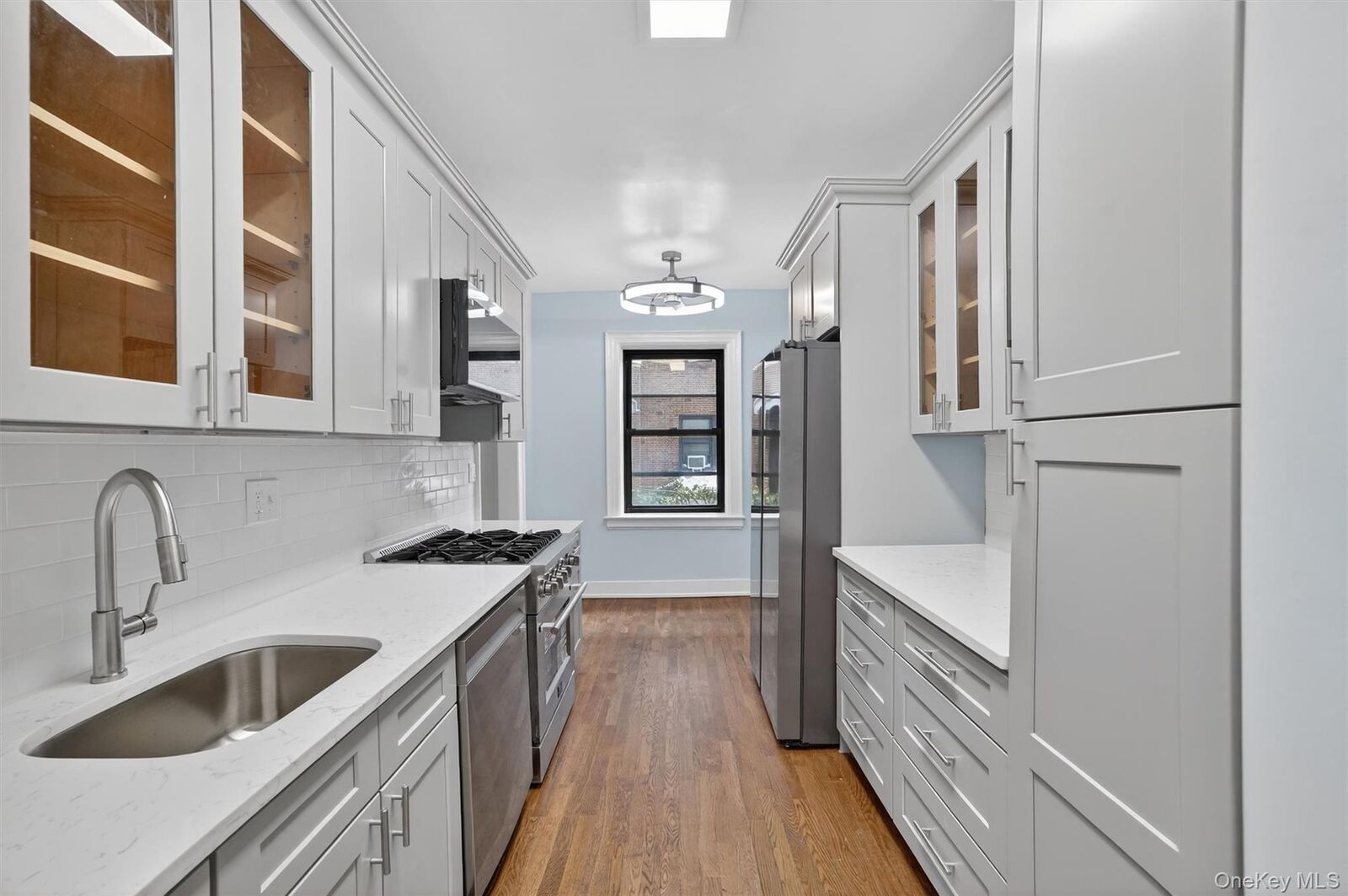 Property Photo:  3 Franklin Avenue 1N  NY 10601 