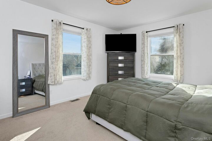 Property Photo:  34 Ashburton Road  NY 10512 