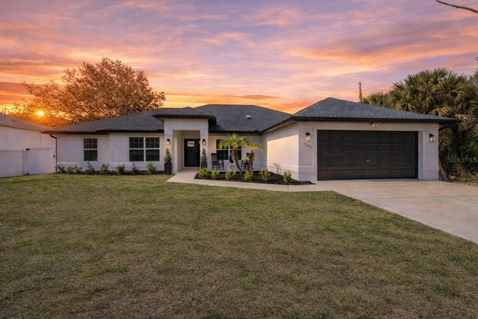 Property Photo: 5045 Kenvil Drive FL 34288