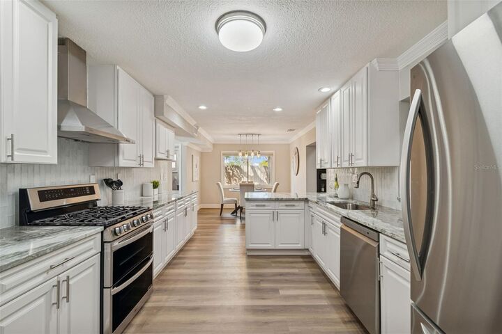 Property Photo:  8402 Boxwood Drive  FL 33615 