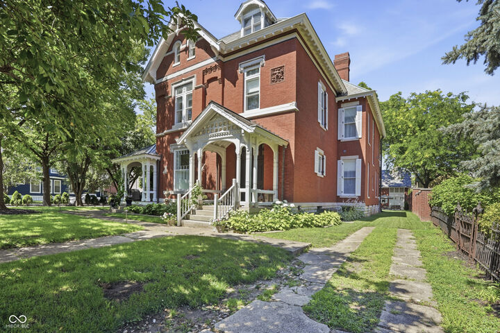 Property Photo: 1504 N Park Avenue IN 46202