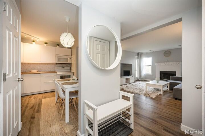 Property Photo:  2303 Kratky Road B  MO 63114 