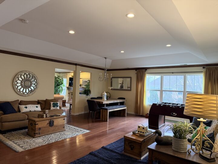 Property Photo: 1804 Crenshaw Circle IL 60061