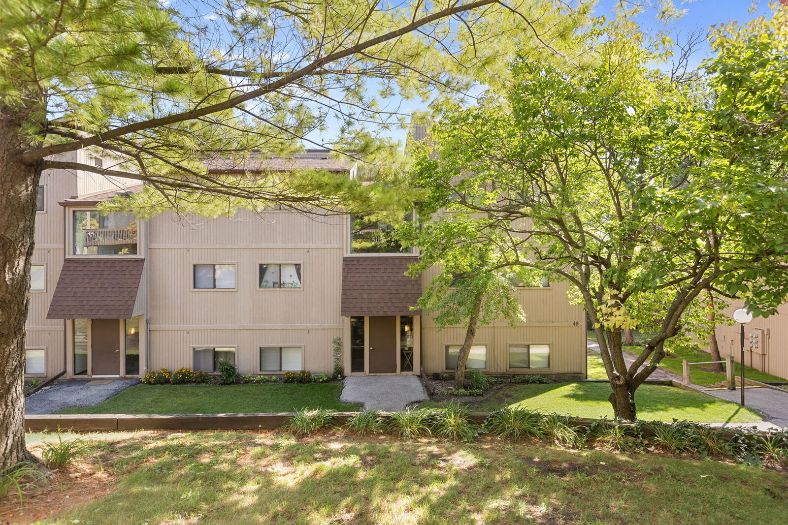 Property Photo:  49 Oak Hill Colony 12  IL 60020 