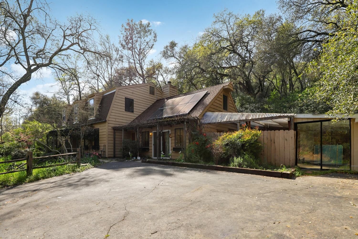 Property Photo:  4380 Creekside Drive  CA 95682 