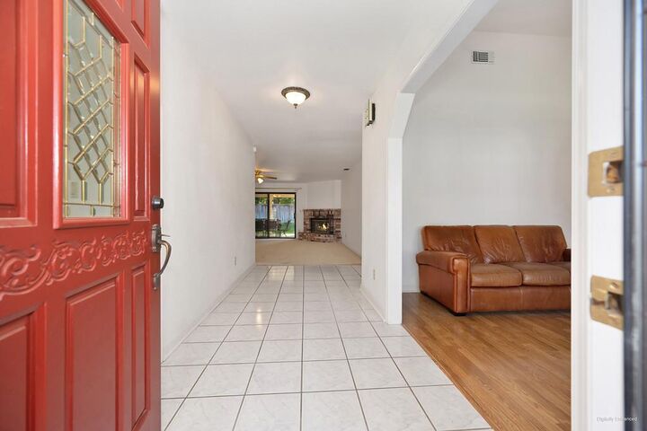 Property Photo: 5408 E Brook Way CA 95758