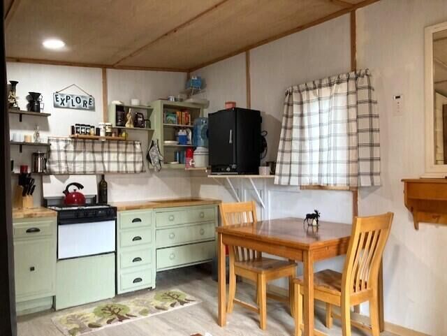 Property Photo: 137 Matsen Creek Rd WA 99141