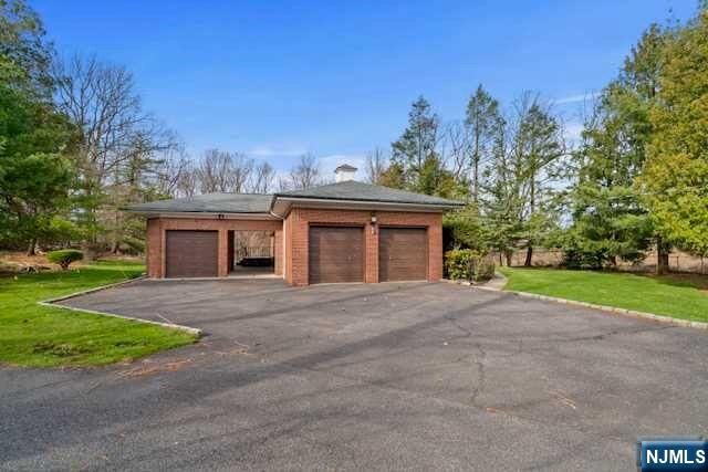 Property Photo:  35 Old Dock Road  NJ 07620 