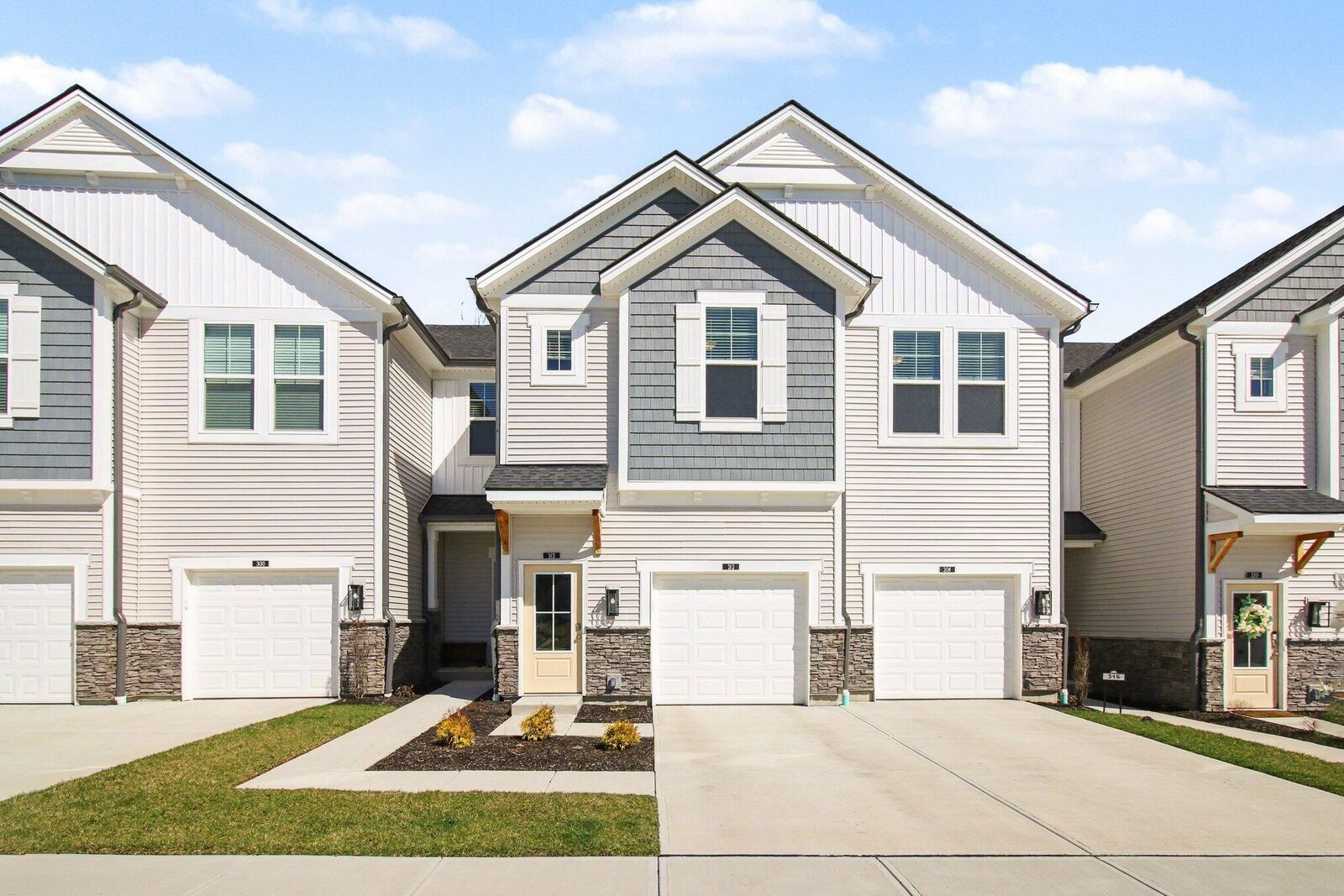 Property Photo: 312 Cornwall Drive KY 41042
