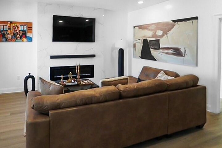 Property Photo:  2024 Mandeville Street  LA 70117 