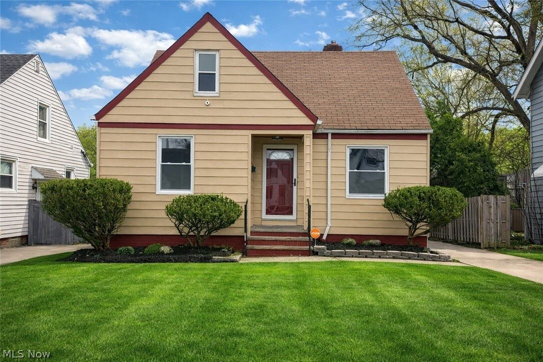 Property Photo: 19910 Mountville Drive OH 44137