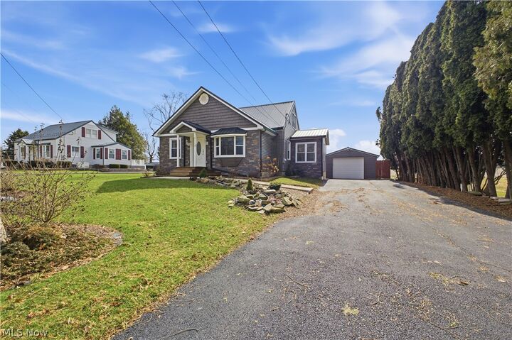 Property Photo:  8116 State Route 5  OH 44428 