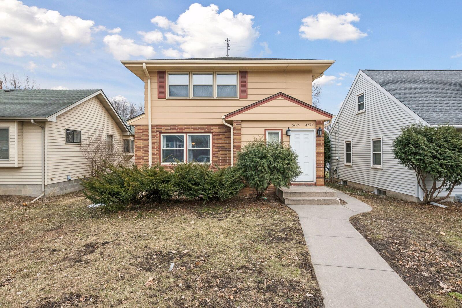 Property Photo:  5725 Nicollet Avenue  MN 55419 