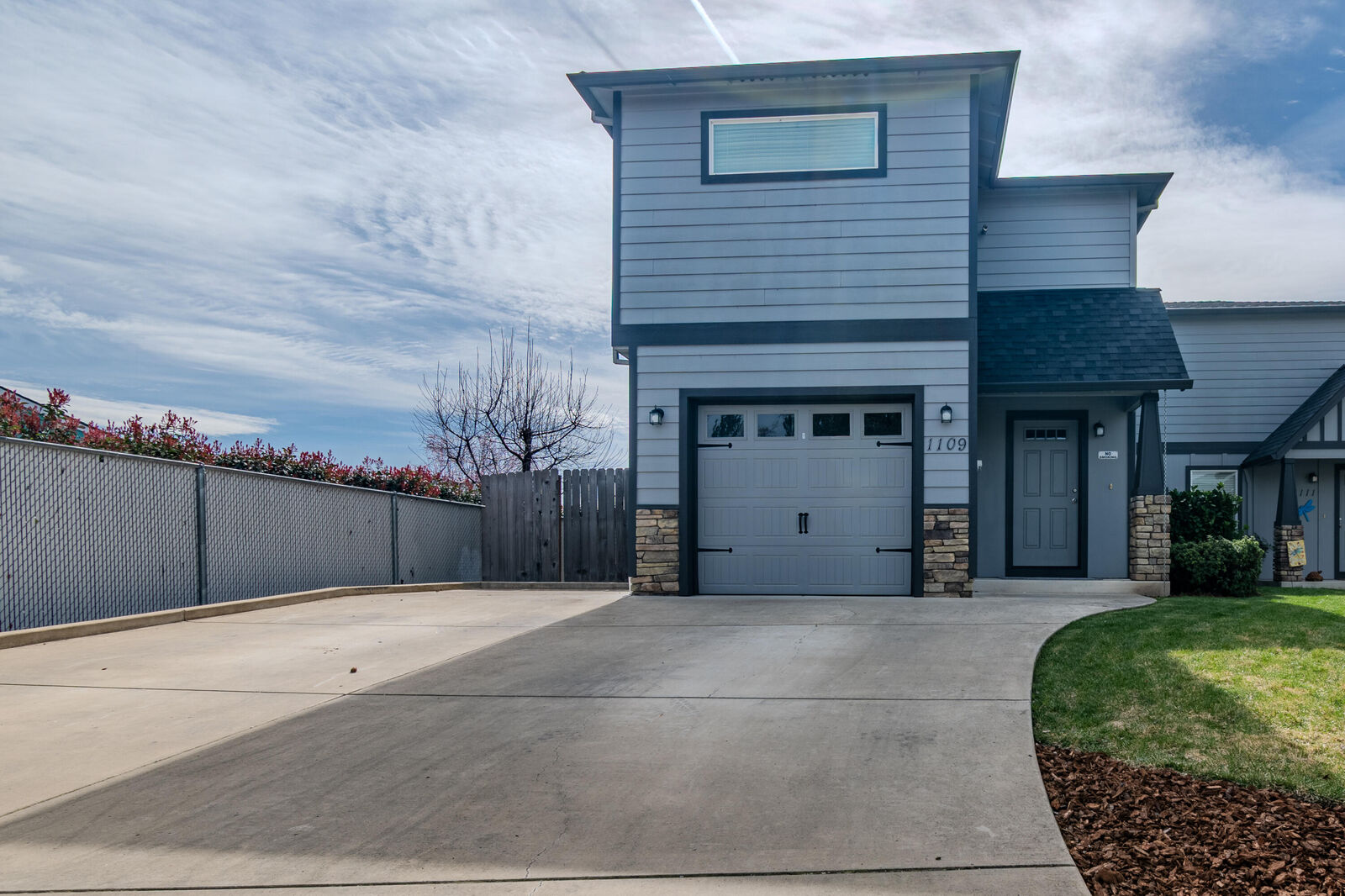 Property Photo:  1109 Peachwood Court  OR 97501 