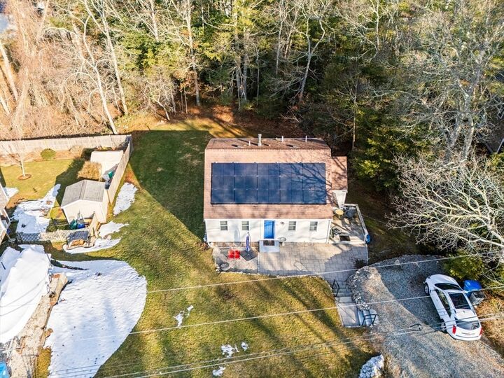 Property Photo:  233 Pinecrest Beach Dr  MA 02536 