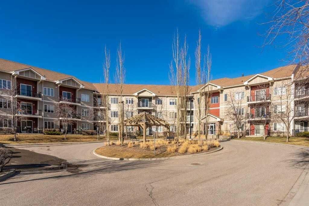 Property Photo:  1540 Sherwood Boulevard NW 1218  AB T3R 0K5 