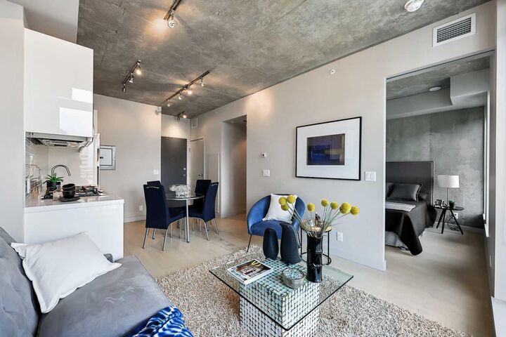 Property Photo:  1010 6 Street SW 1405  AB T2R 1B4 