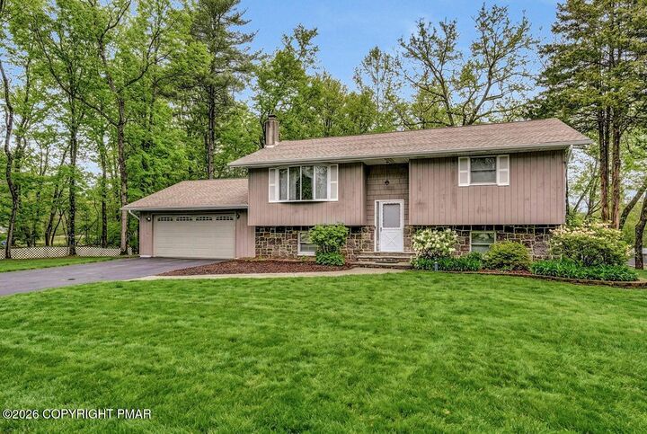 Property Photo:  107 Cindy Court  PA 18301 