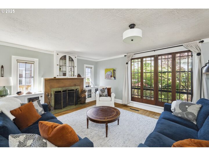 Property Photo:  3524 SE 65th Ave  OR 97206 