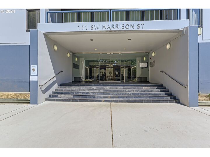 Property Photo:  111 SW Harrison St 7H  OR 97201 