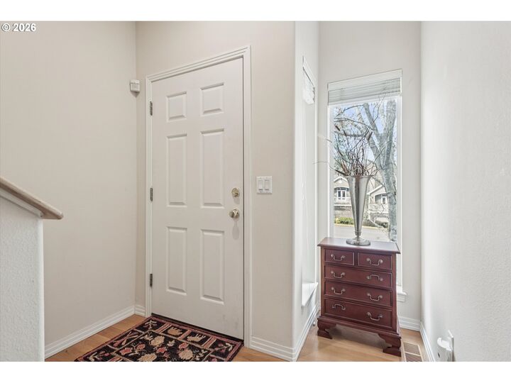 Property Photo:  3060 Club House Ct  OR 97068 