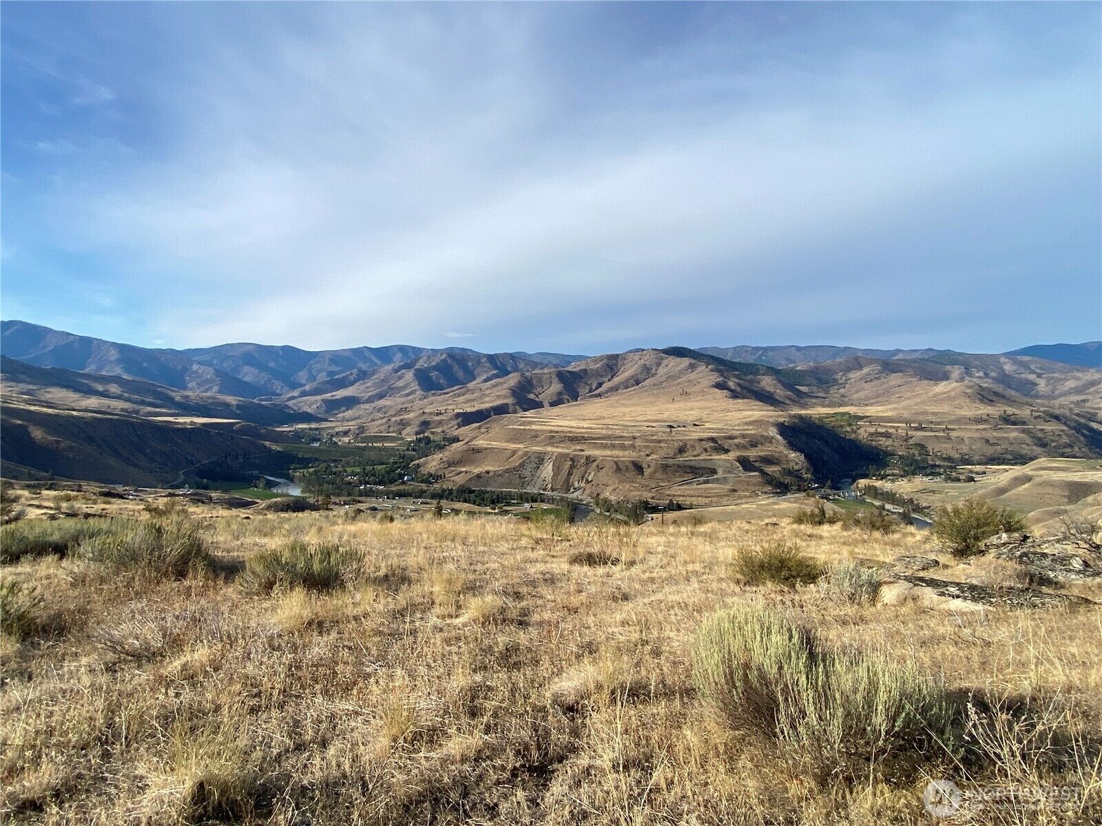 Property Photo: 2 Riverbend Overlook WA 98834