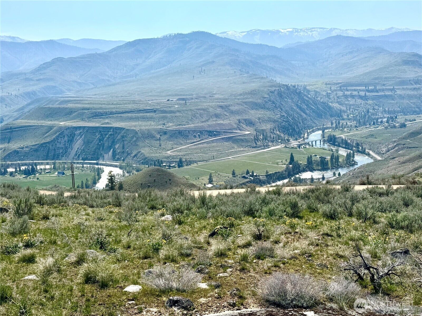 Property Photo:  2  Riverbend Overlook  WA 98834 