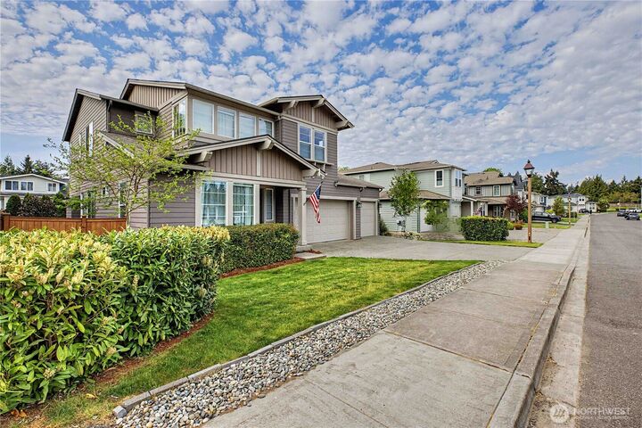 Property Photo:  2342 NE Winlock Way  WA 98370 