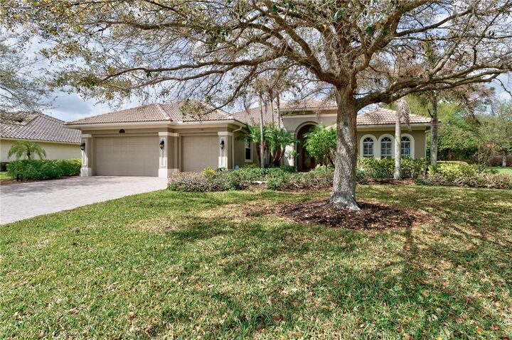 Property Photo: 515 Pittman Avenue FL 32968