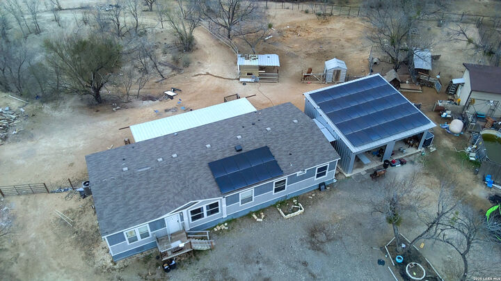 Property Photo:  114 4th  TX 78059 