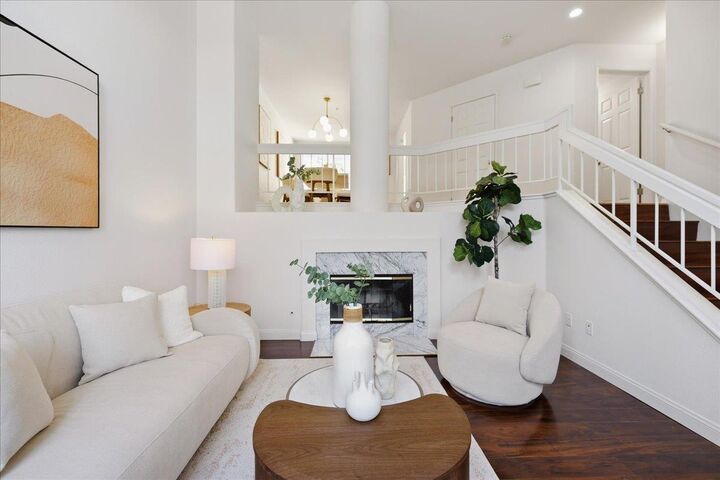 Property Photo:  410 Galleria Drive 6  CA 95134 